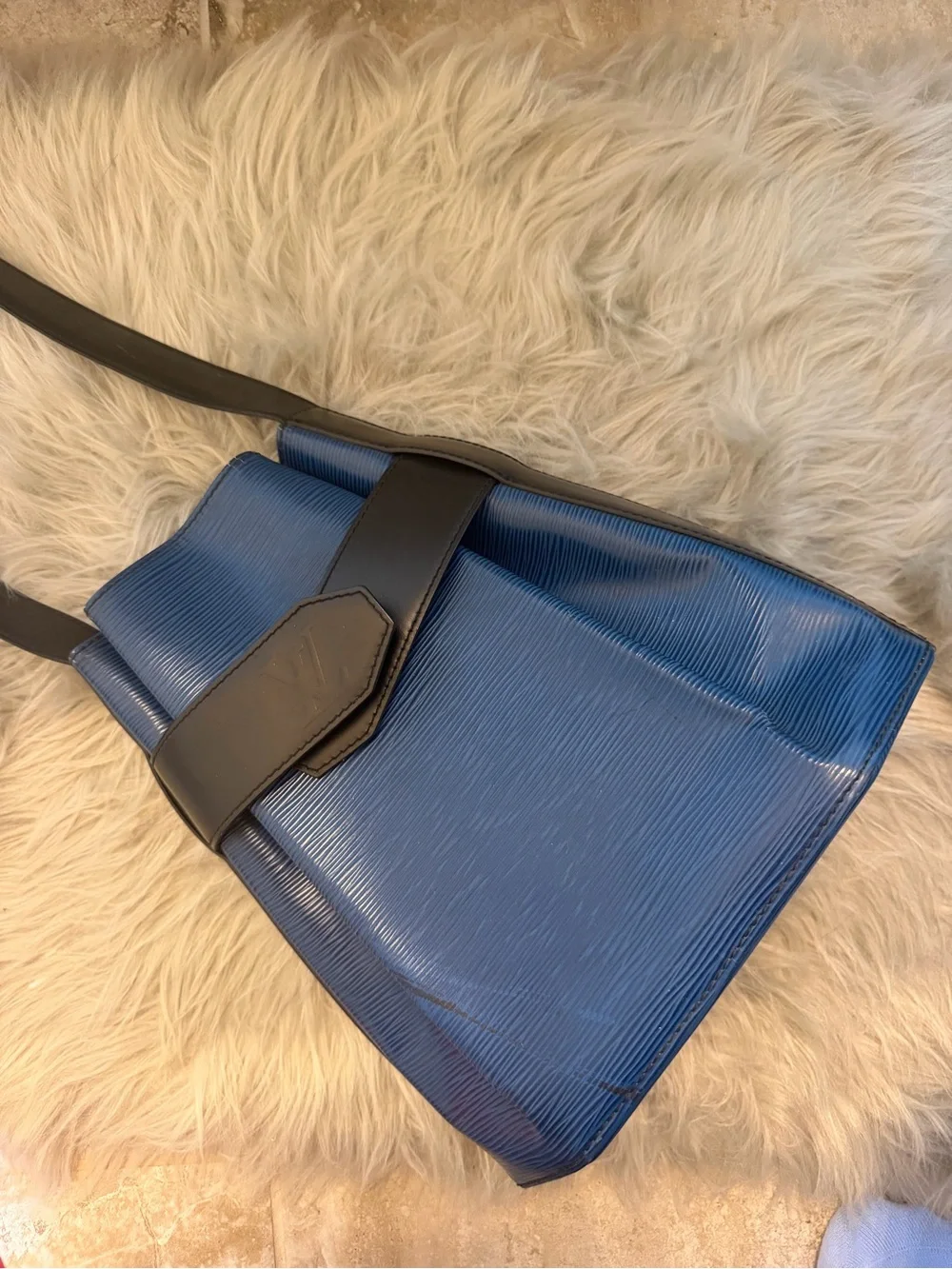 LV vintage epi leather blue and black ‘Sac Depaule PM’ Shoulder Bag